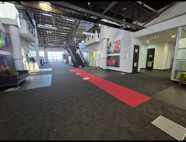 3,888M² OFFICE TO LET IN LONGMEADOW